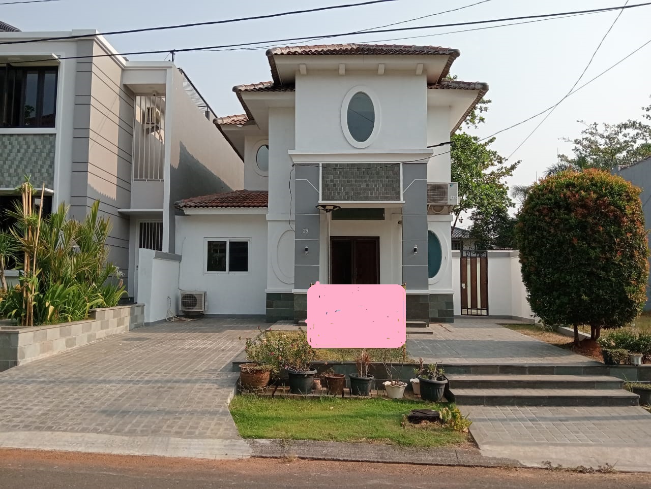 Rumah Disewakan di Cluster Taman Simpruk Lippo Cikarang